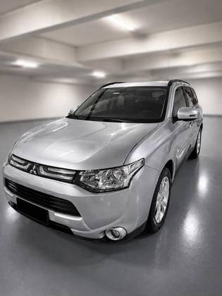 MITSUBISHI OUTLANDER 2.0 16V GASOLINA 4P AUTOMÁTICO MITSUBISHI OUTLANDER 2.0 16V GASOLINA 4P AUTOMÁTICO